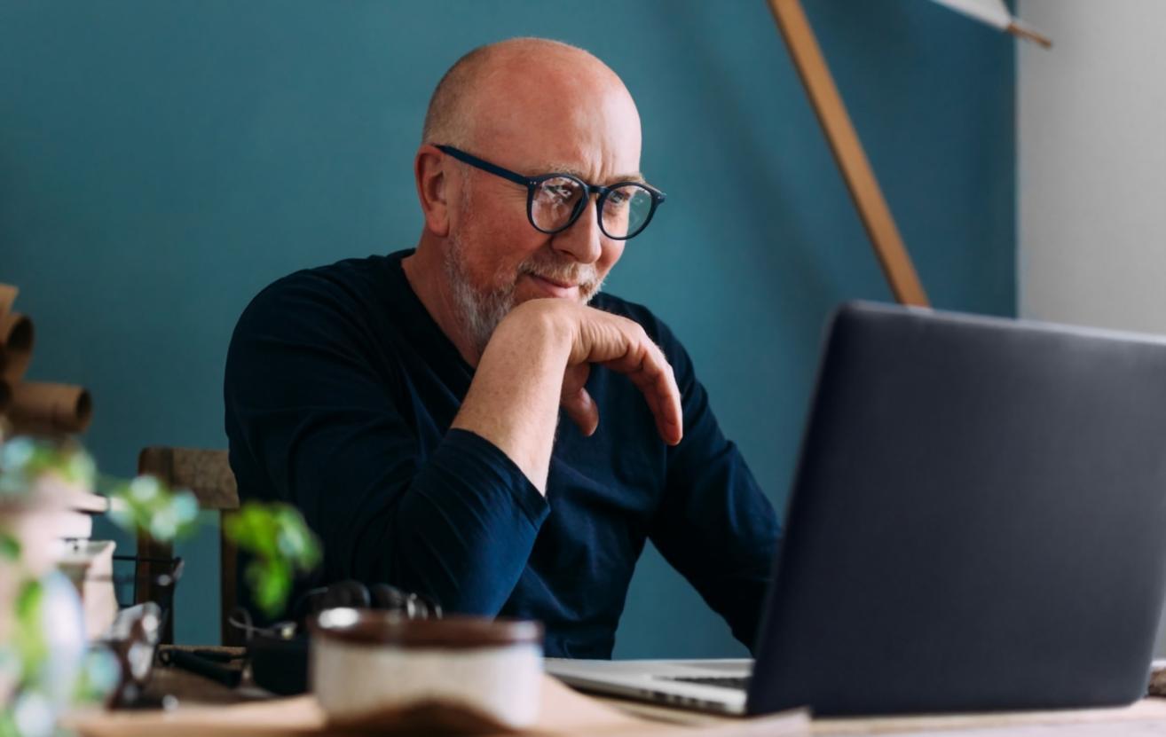 Session de travail individuel sur documents financiers